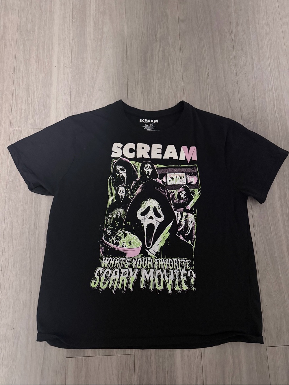 Graphic T-Shirt in Black